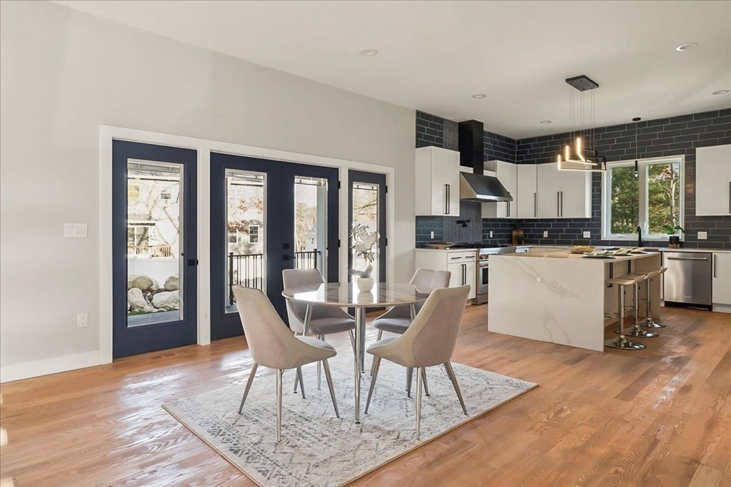 8 Jonathan Road Burlington, MA 01803 - Photo 13 of 42