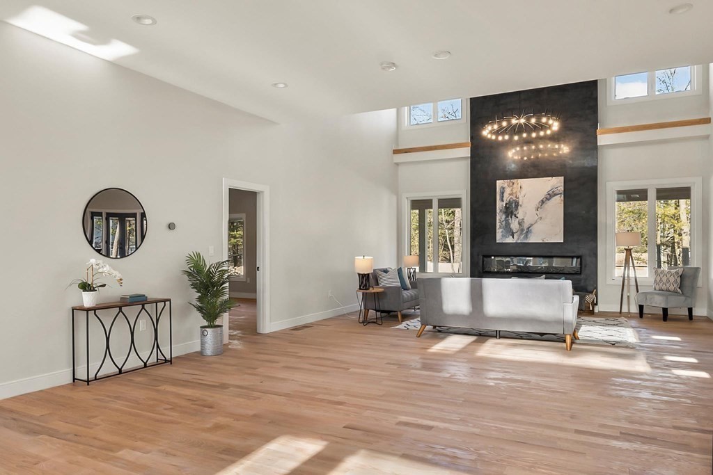 8 Jonathan Road Burlington, MA 01803 - Photo 14 of 42