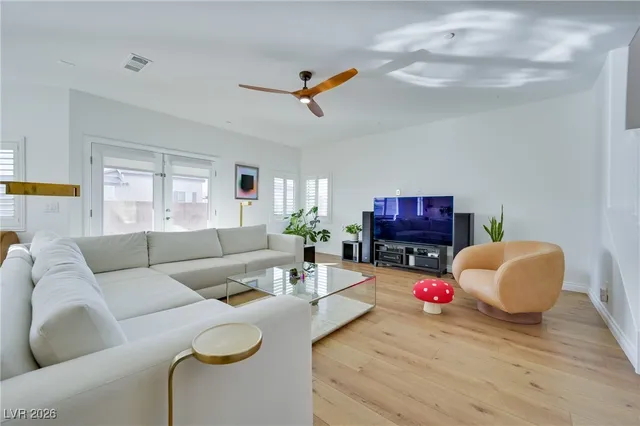 $3,195 | 105 Kirkcaldy Street, Henderson, NV 89012