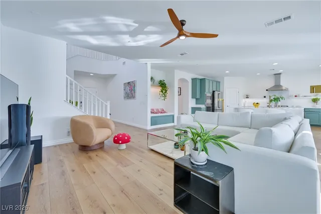 $3,195 | 105 Kirkcaldy Street, Henderson, NV 89012