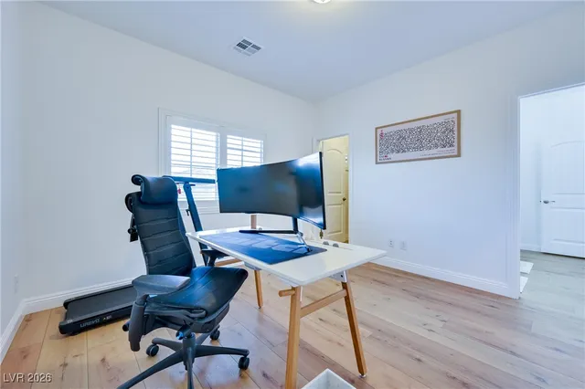 $3,195 | 105 Kirkcaldy Street, Henderson, NV 89012