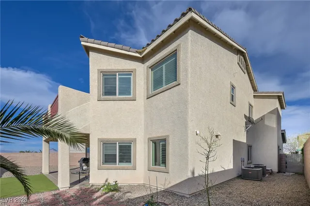 $3,195 | 105 Kirkcaldy Street, Henderson, NV 89012