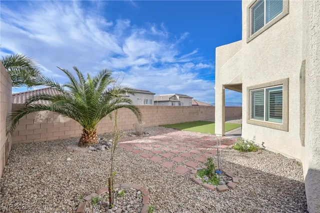 $3,195 | 105 Kirkcaldy Street, Henderson, NV 89012