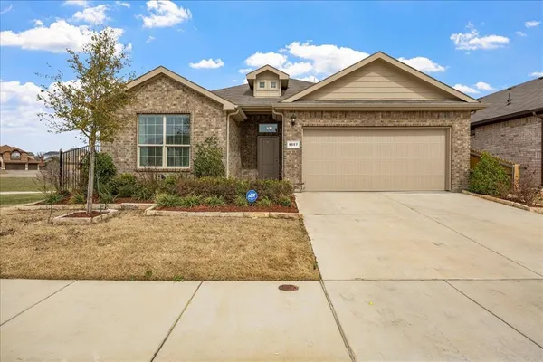 $2,300 | 9557 Alderleaf Trail, Fort Worth, TX 76036