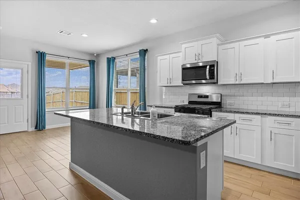 $2,300 | 9557 Alderleaf Trail, Fort Worth, TX 76036