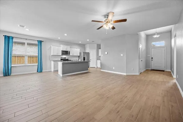 $2,300 | 9557 Alderleaf Trail, Fort Worth, TX 76036