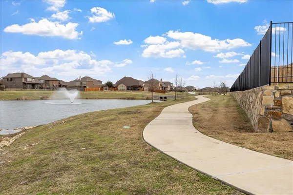 $2,300 | 9557 Alderleaf Trail, Fort Worth, TX 76036