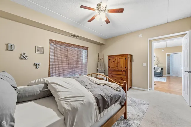 $347,900 | 440 West Mahogany Court, Unit 303, Palatine, IL 60067