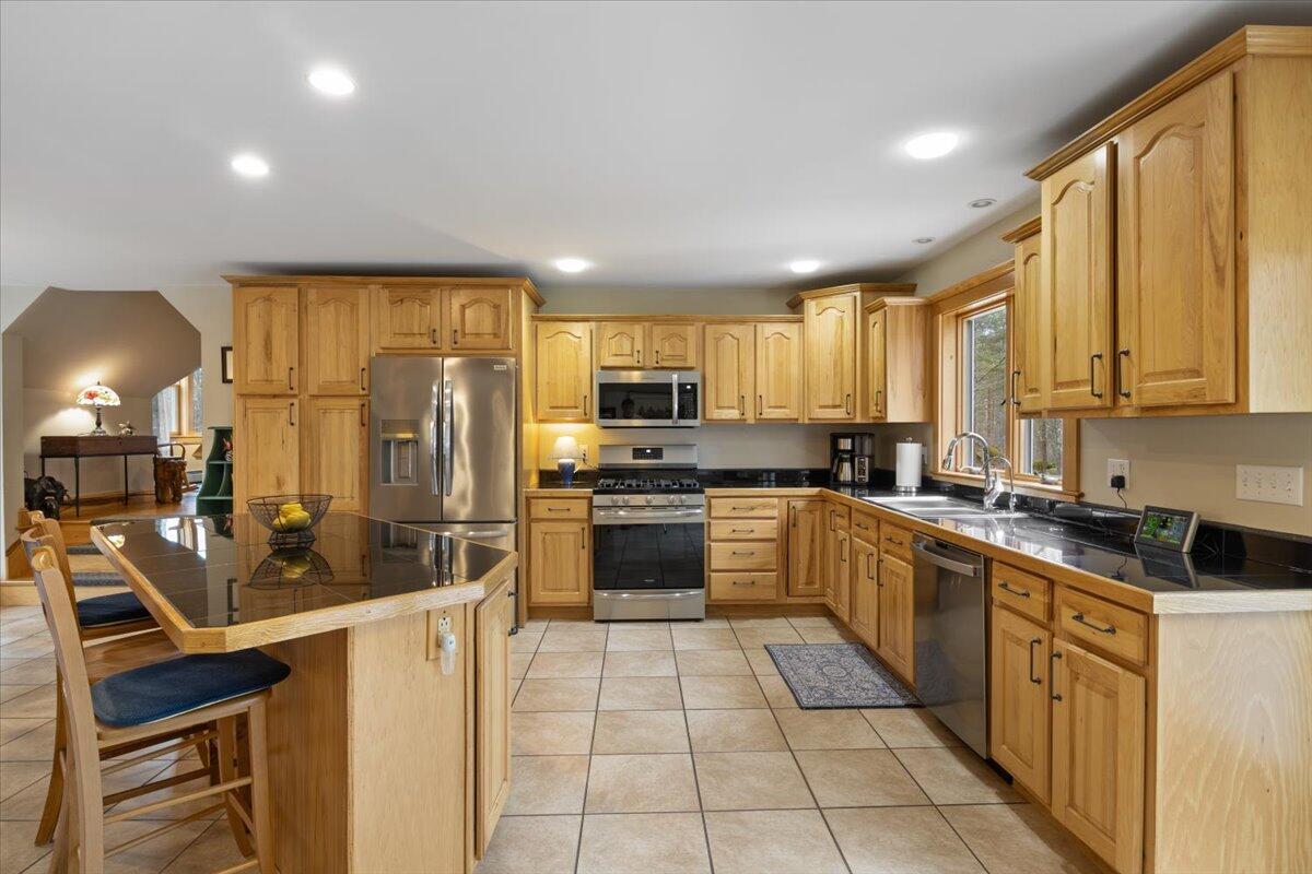 674 Pool Street Biddeford, ME 04005 - Photo 7 of 46 10-674_Pool_St_10
