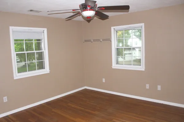 $179,900 | 4103 Newcastle Drive, Decatur, IL 62526
