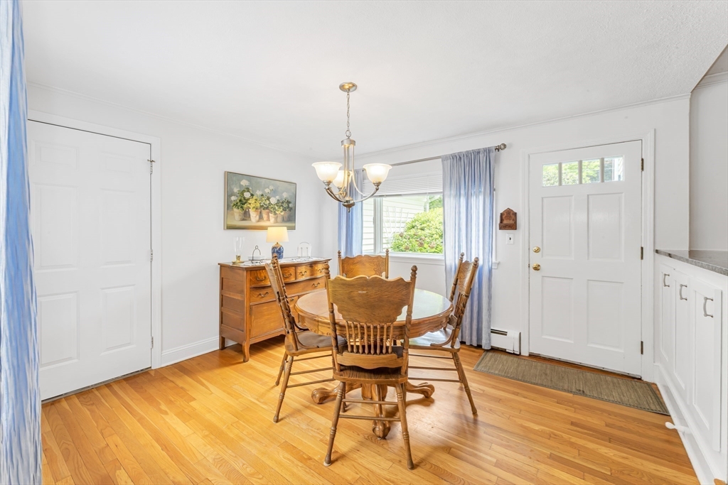 4 Old Wood Road Framingham, MA 01701 - Photo 12 of 39