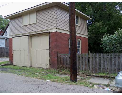 3572 Brighton Road Brighton Heights, PA 15212 - Photo 4 of 13 Parking Lot/Garage.