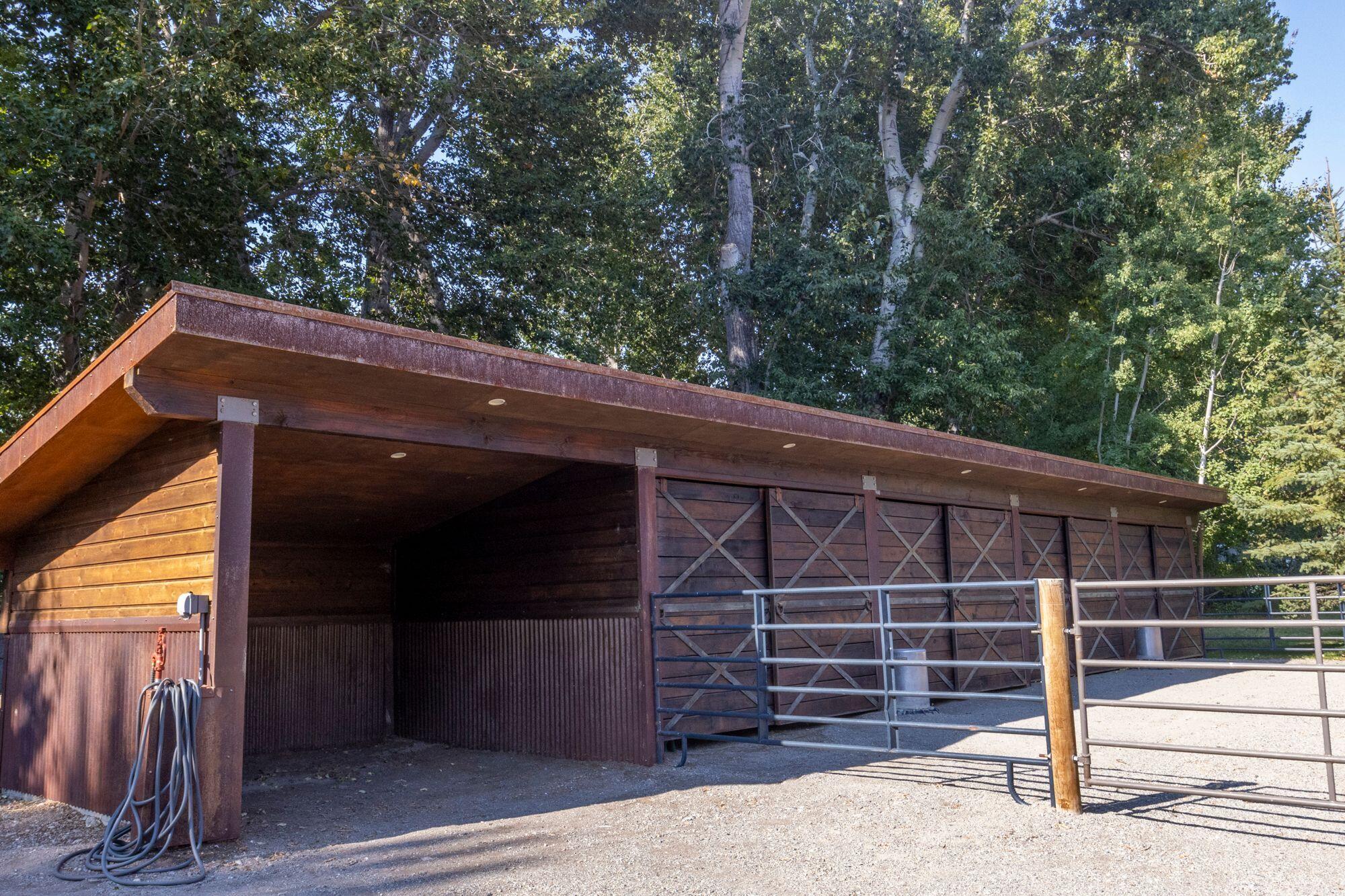 92 Broadford Road Hailey, ID 83333 - Photo 12 of 44 Mux_mDYQ