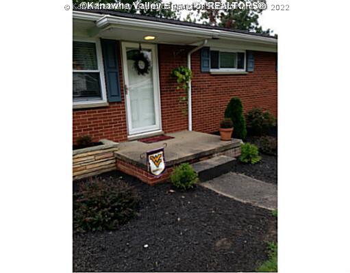 1804 Huber Road Charleston, WV 25314 - Photo 14 of 16 Exterior Front.