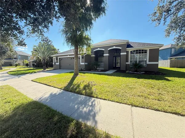 $2,700 | 6817 Cromwell Garden Drive, Apollo Beach, FL 33572