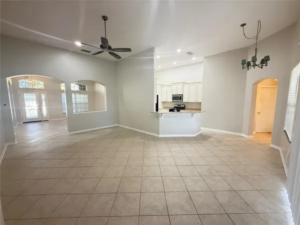 $2,700 | 6817 Cromwell Garden Drive, Apollo Beach, FL 33572