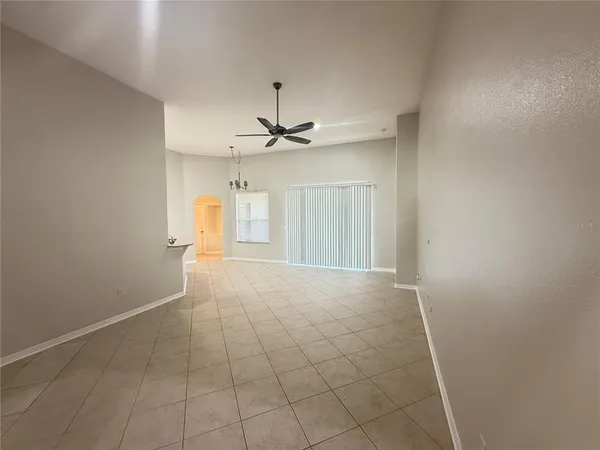 $2,700 | 6817 Cromwell Garden Drive, Apollo Beach, FL 33572