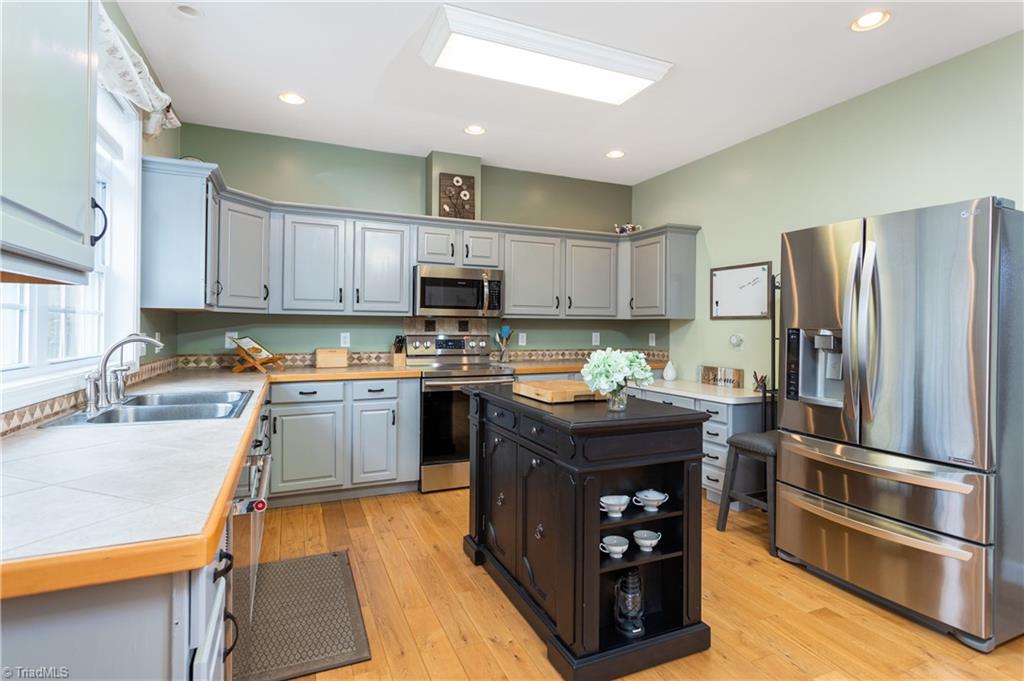 1190 Smothers Road Madison, NC 27025 - Photo 13 of 49