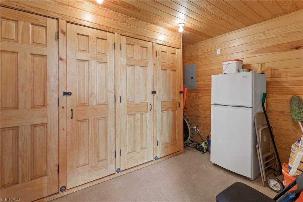 1190 Smothers Road Madison, NC 27025 - Photo 40 of 49