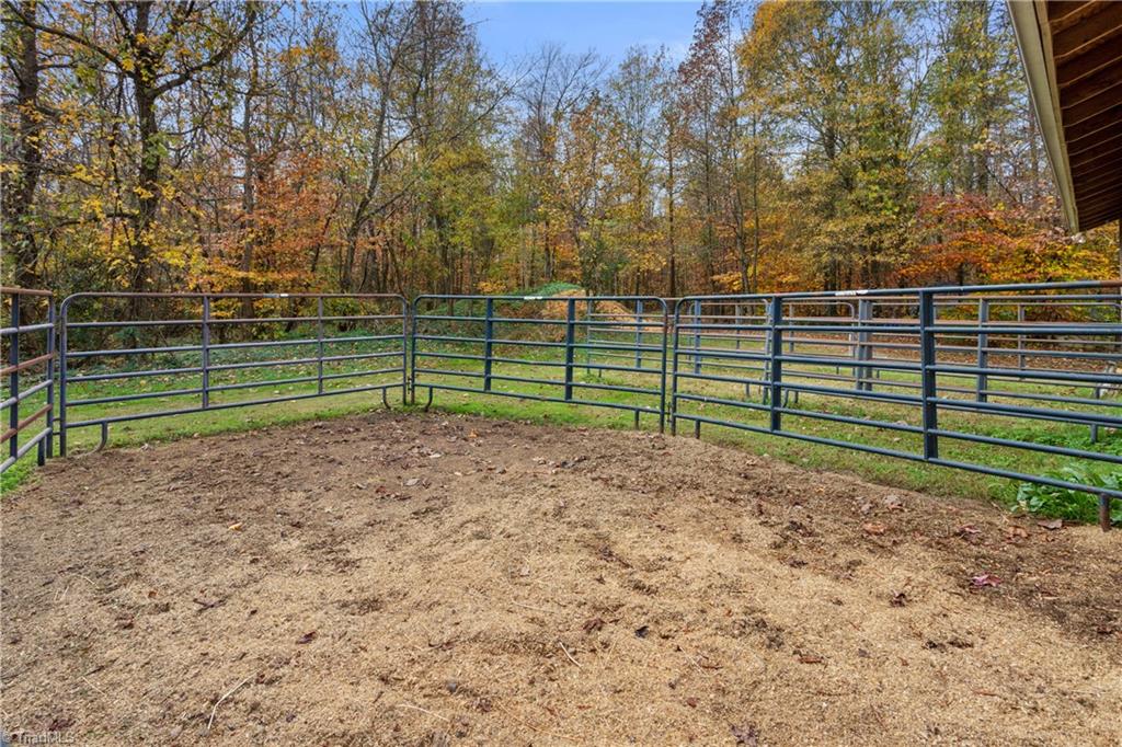 1190 Smothers Road Madison, NC 27025 - Photo 41 of 49