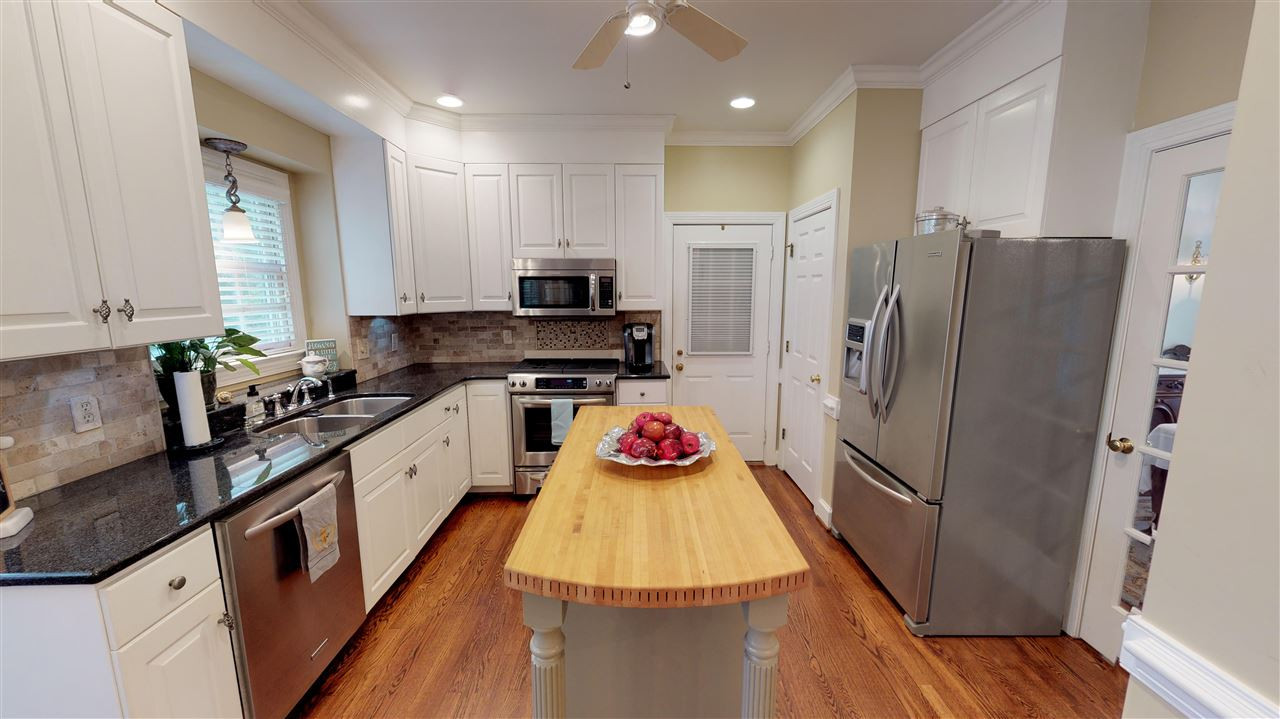 5109 Talton Circle Raleigh, NC 27612 - Photo 13 of 30 Kitchen
