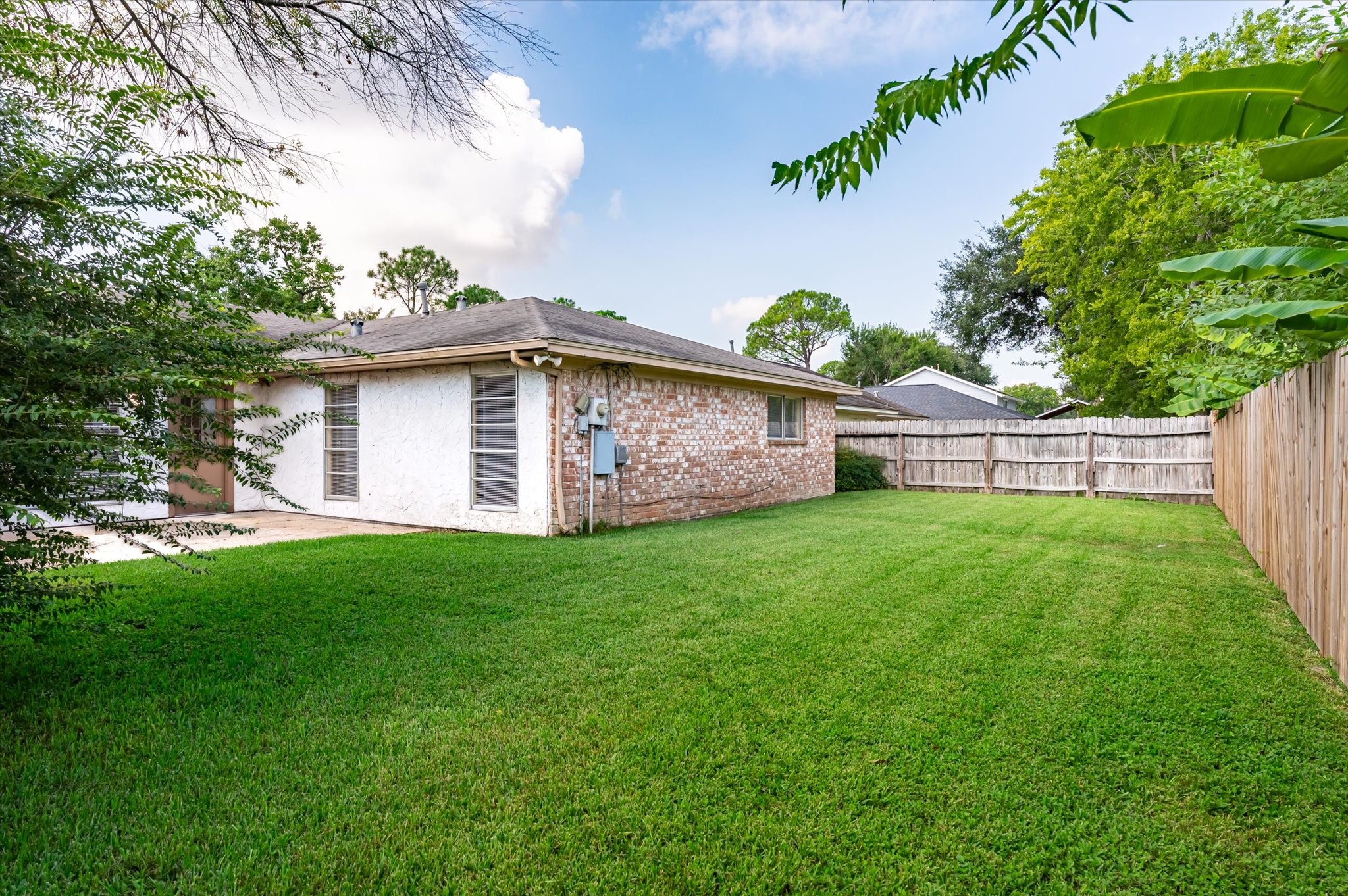 9306 Sanford Road Houston, TX 77031 - Photo 28 of 29 a view of a backyard with a garden