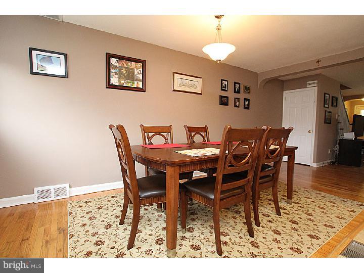 586 Rector Street Philadelphia, PA 19128 - Photo 3 of 25 Gallery Image 3