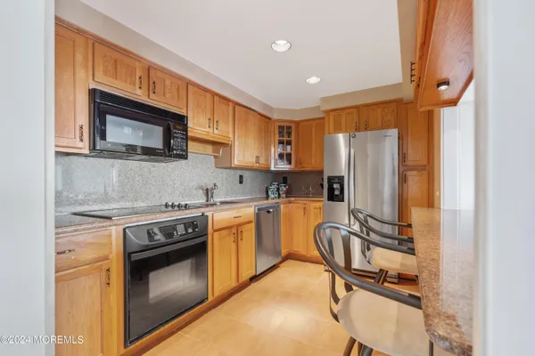 $4,000 | 45 Ocean Avenue North, Unit 6G, Monmouth Beach, NJ 07750