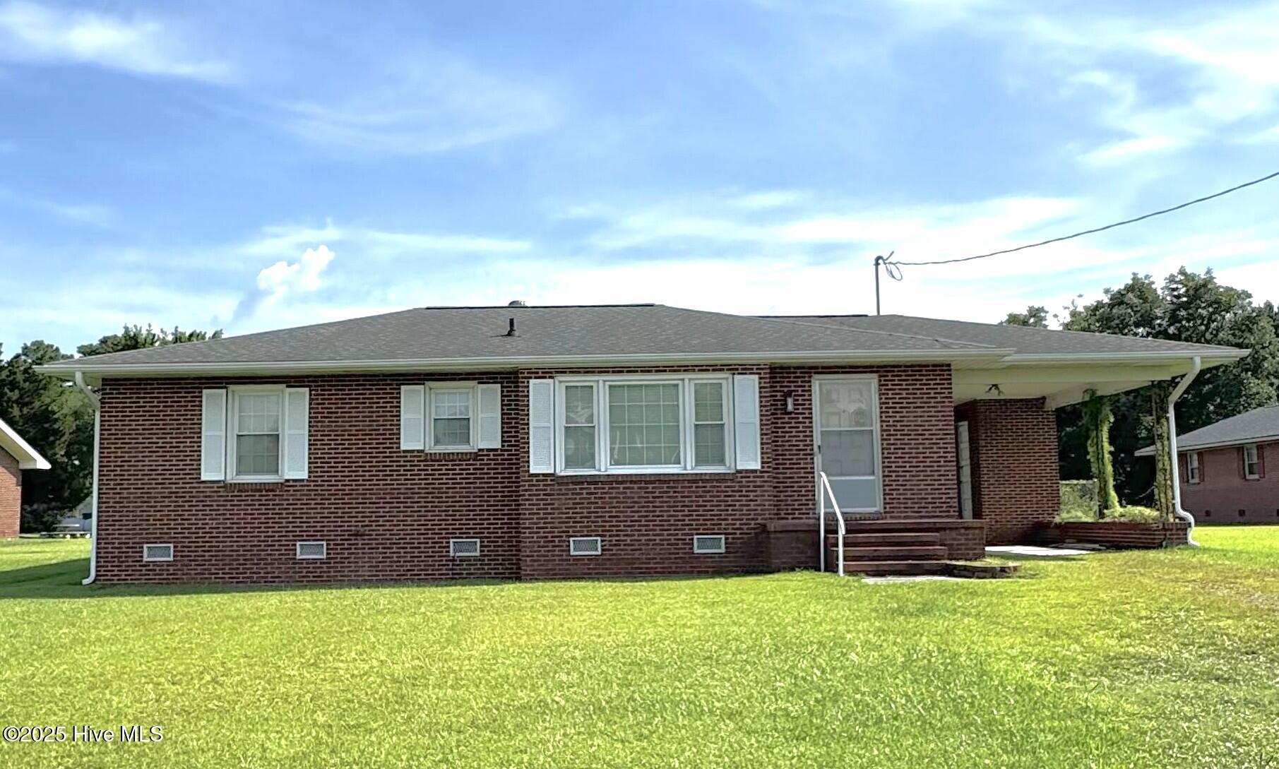 3785 Freedom Way Hubert, NC 28539 - Photo 2 of 16 Front Elevation