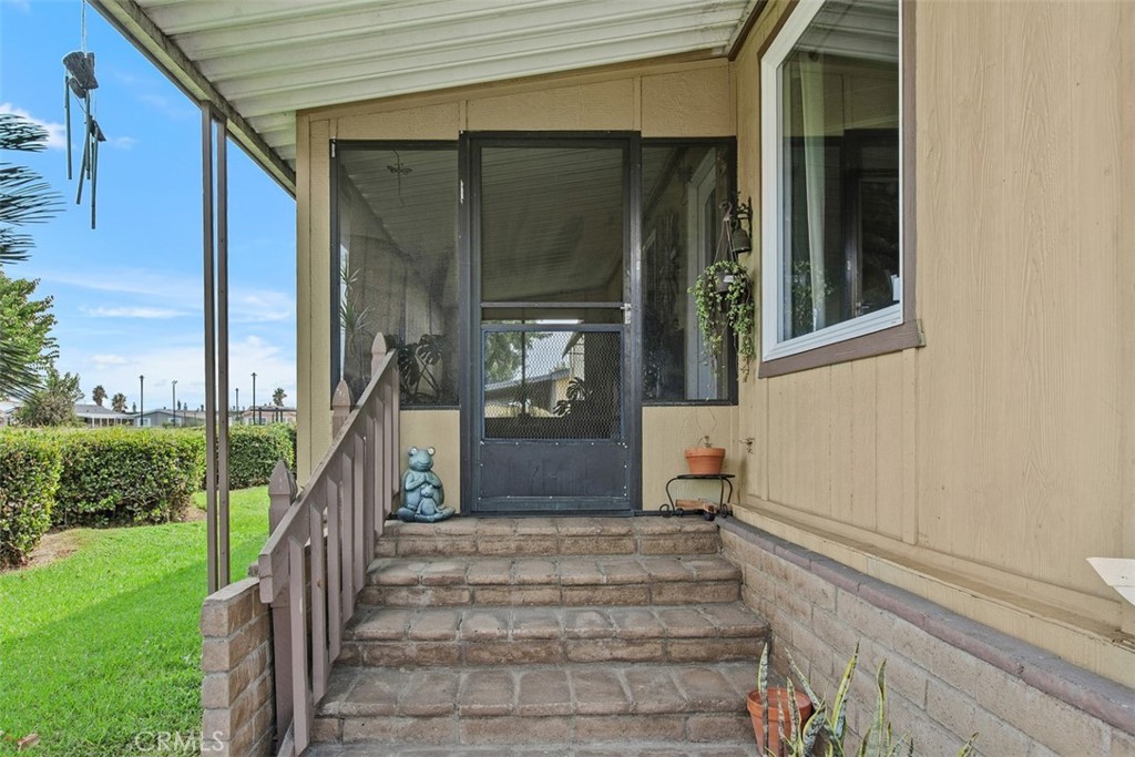 1456 East Philadelphia Street Ontario, CA 91761 - Photo 7 of 26 Screened in Porch 1