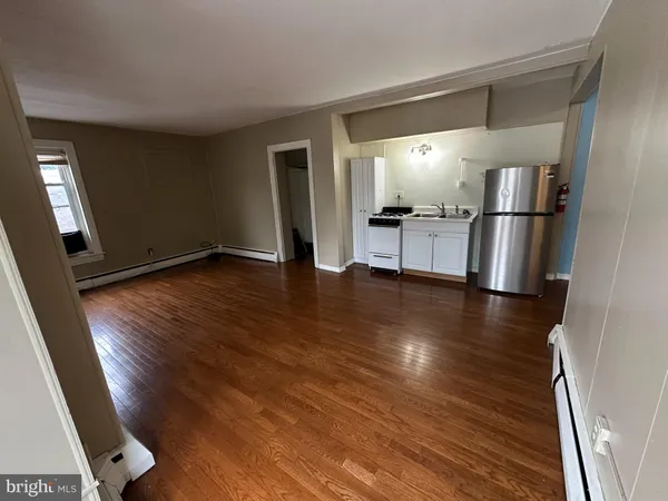 $1,000 | 356 North Charlotte Street, Unit 2B, Pottstown, PA 19464