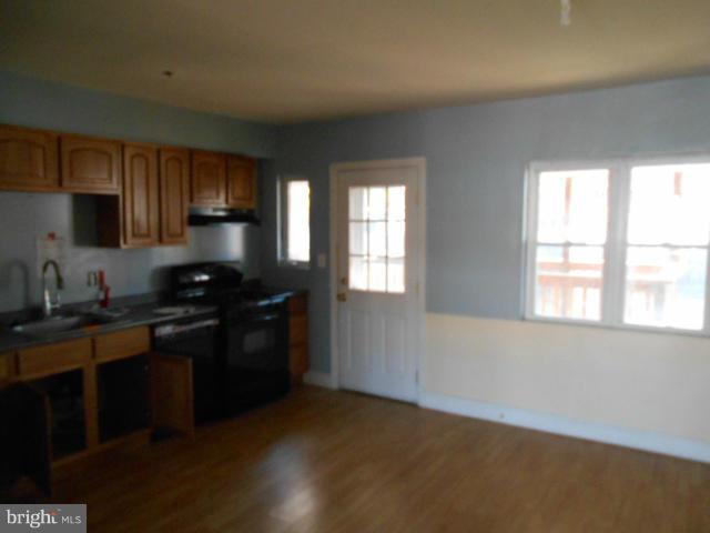 7488 Rabon Avenue Baltimore, MD 21222 - Photo 4 of 15 Interior (General)