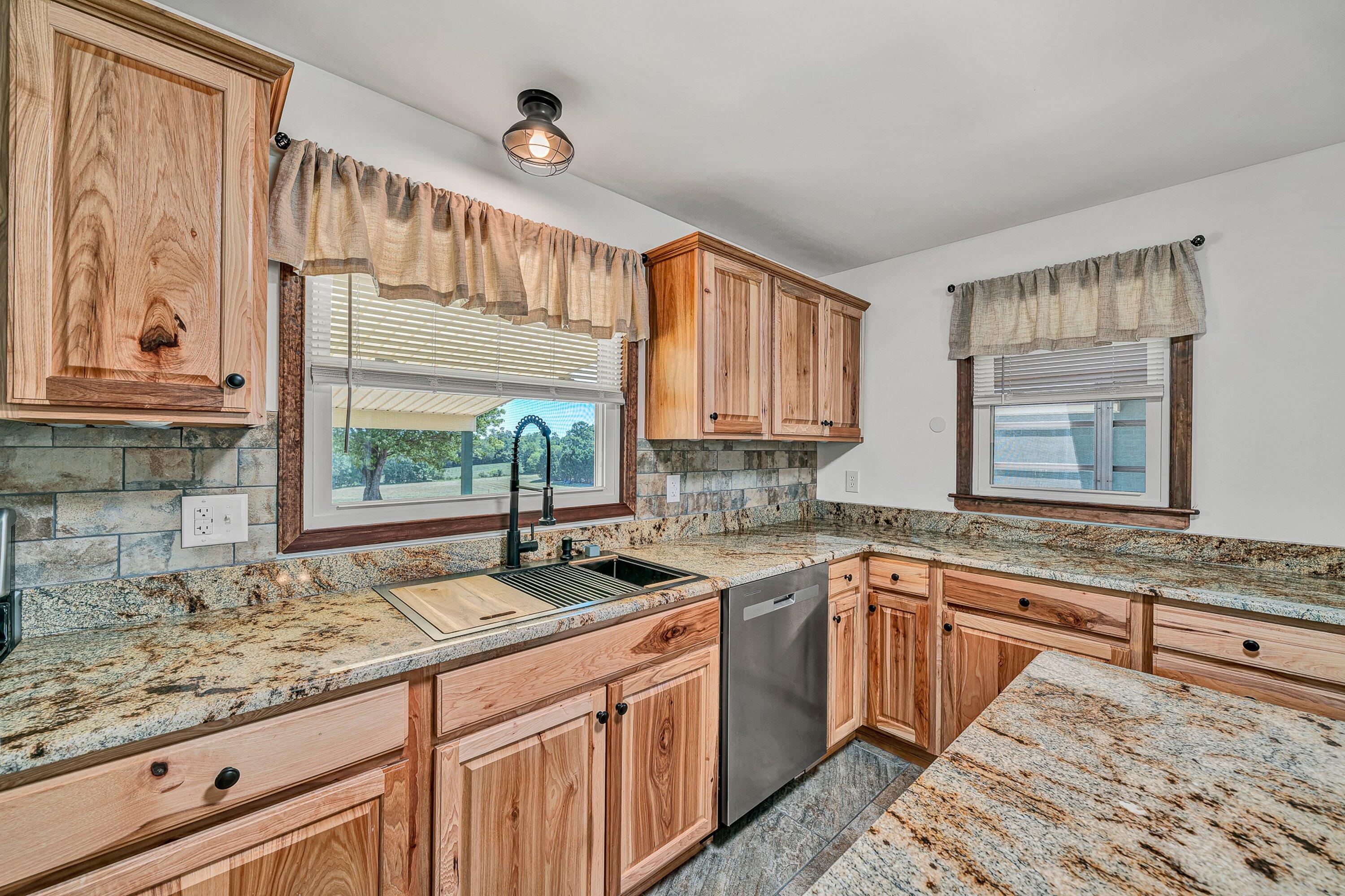1084 Altice Road Moneta, VA 24121 - Photo 10 of 45 pic 10