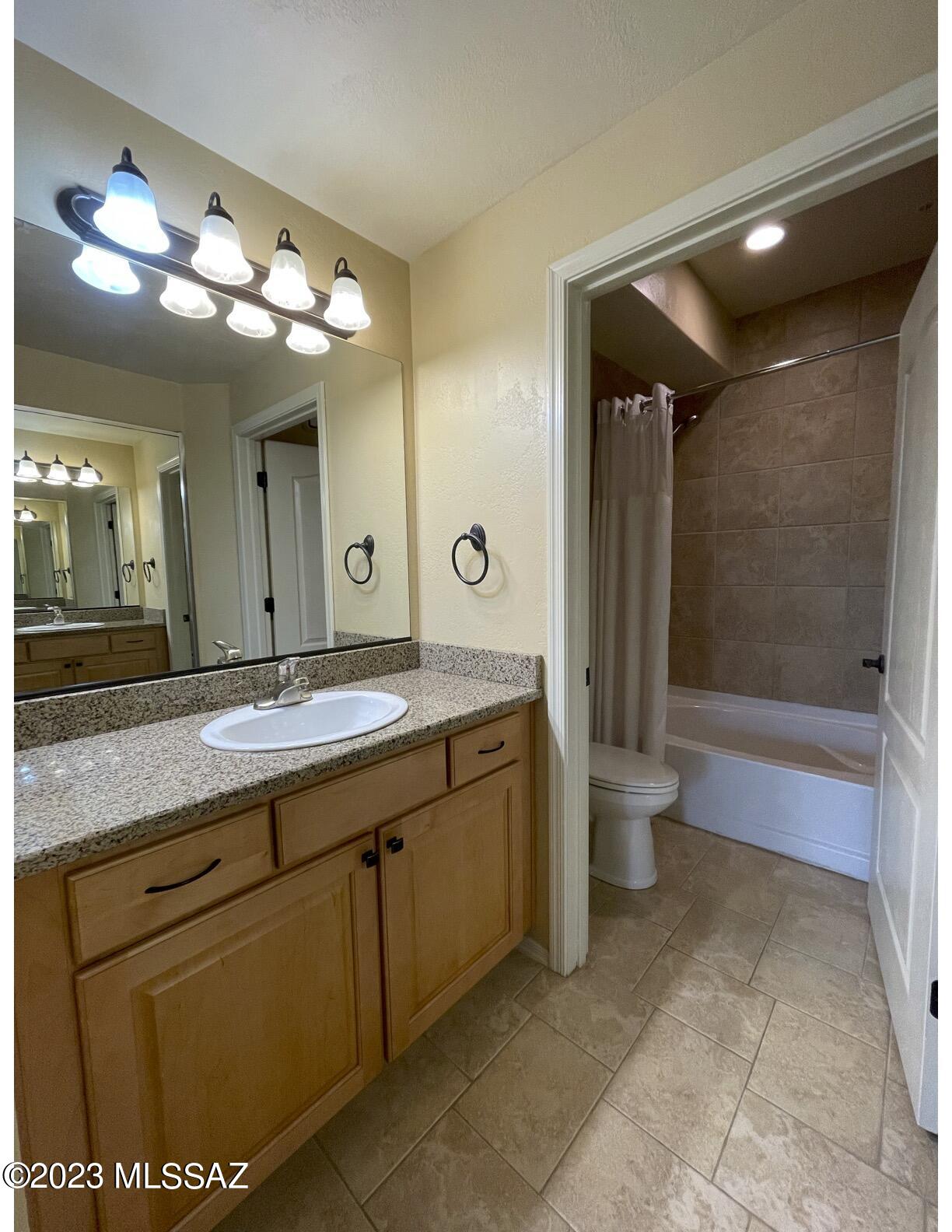 2550 East River Road, Unit 20201 Tucson, AZ 85718 - Photo 20 of 32