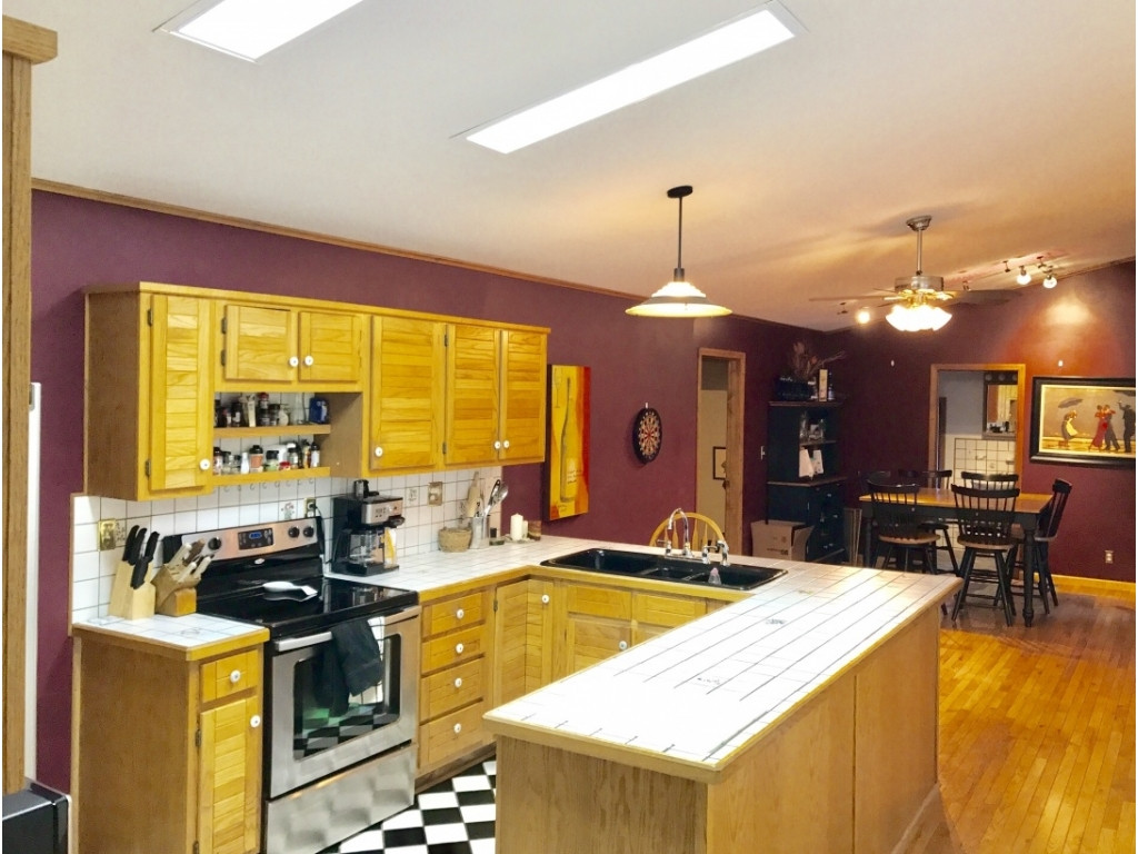251 Hart Road Elizabethton, TN 37643 - Photo 8 of 21 Photo 8