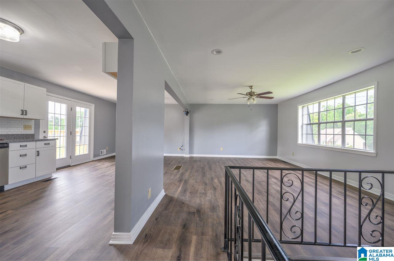 708 Hilltop Road Warrior, AL 35180 - Photo 2 of 22