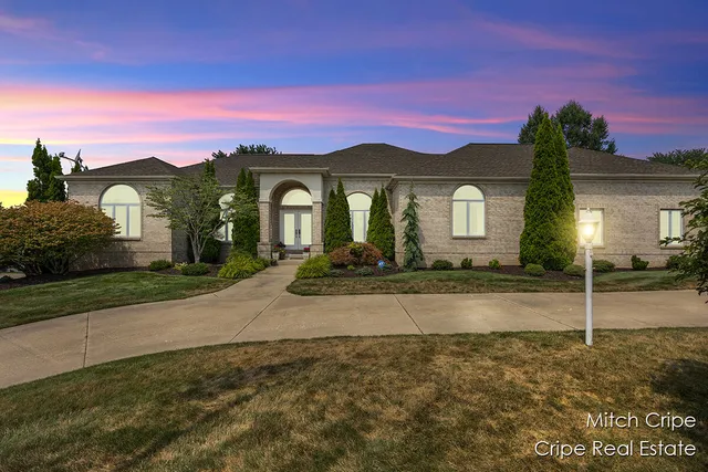 $784,000 | 1527 Fairwood Court, Caledonia, MI 49316