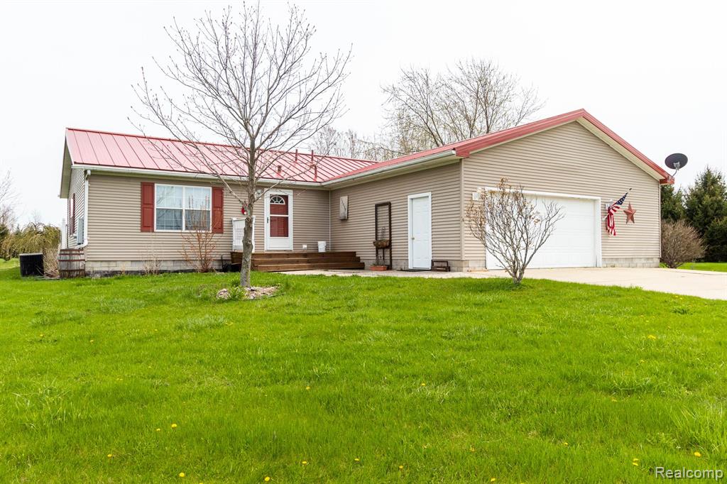 12039 Bell Road Burt, MI 48417 - Photo 2 of 31