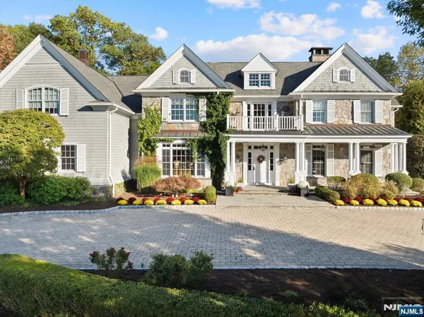 $6,198,000 | 29 McGrath Drive, Cresskill, NJ 07626