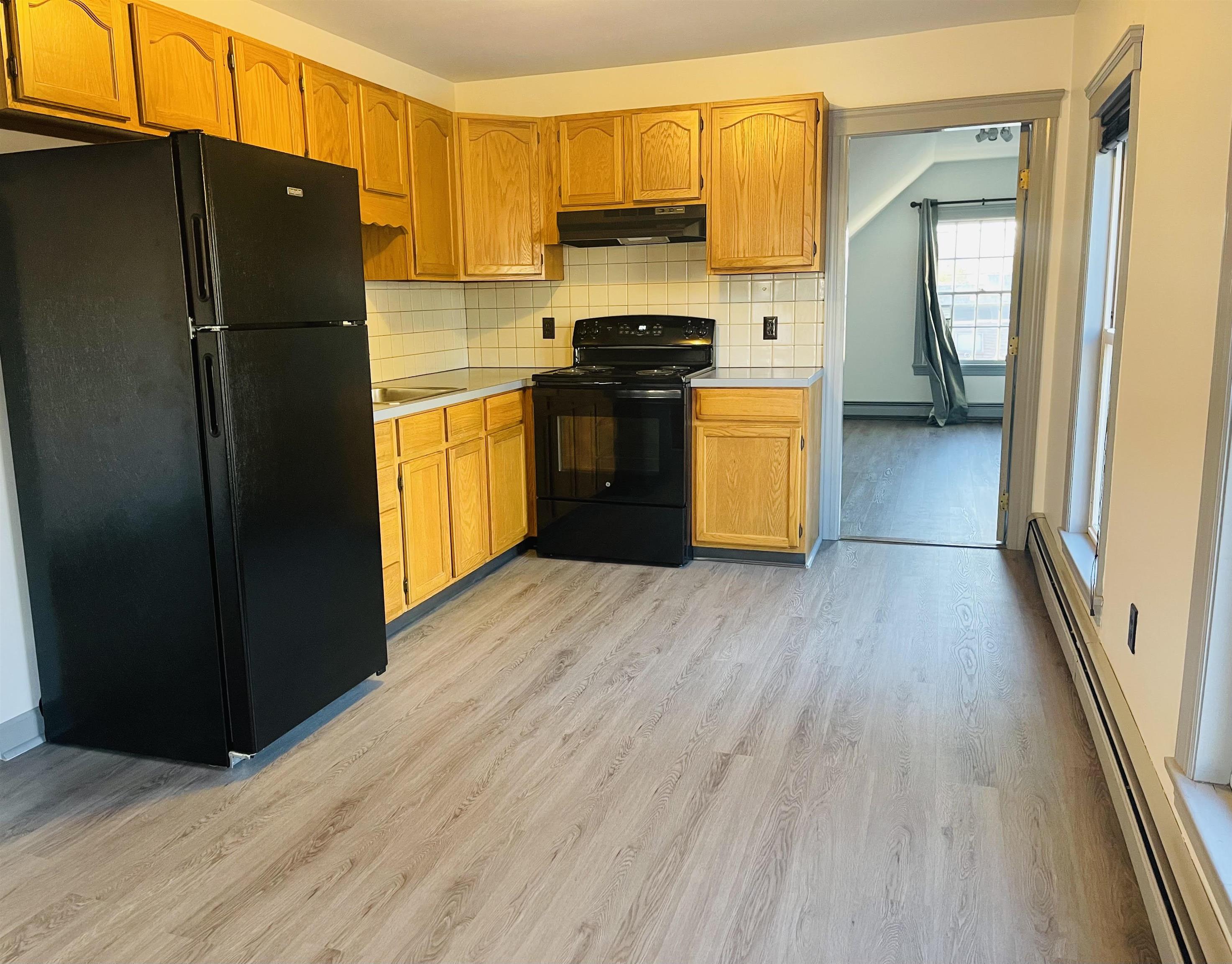 26 Leonard Street, Unit B Rochester, NH 03867 - Photo 2 of 8
