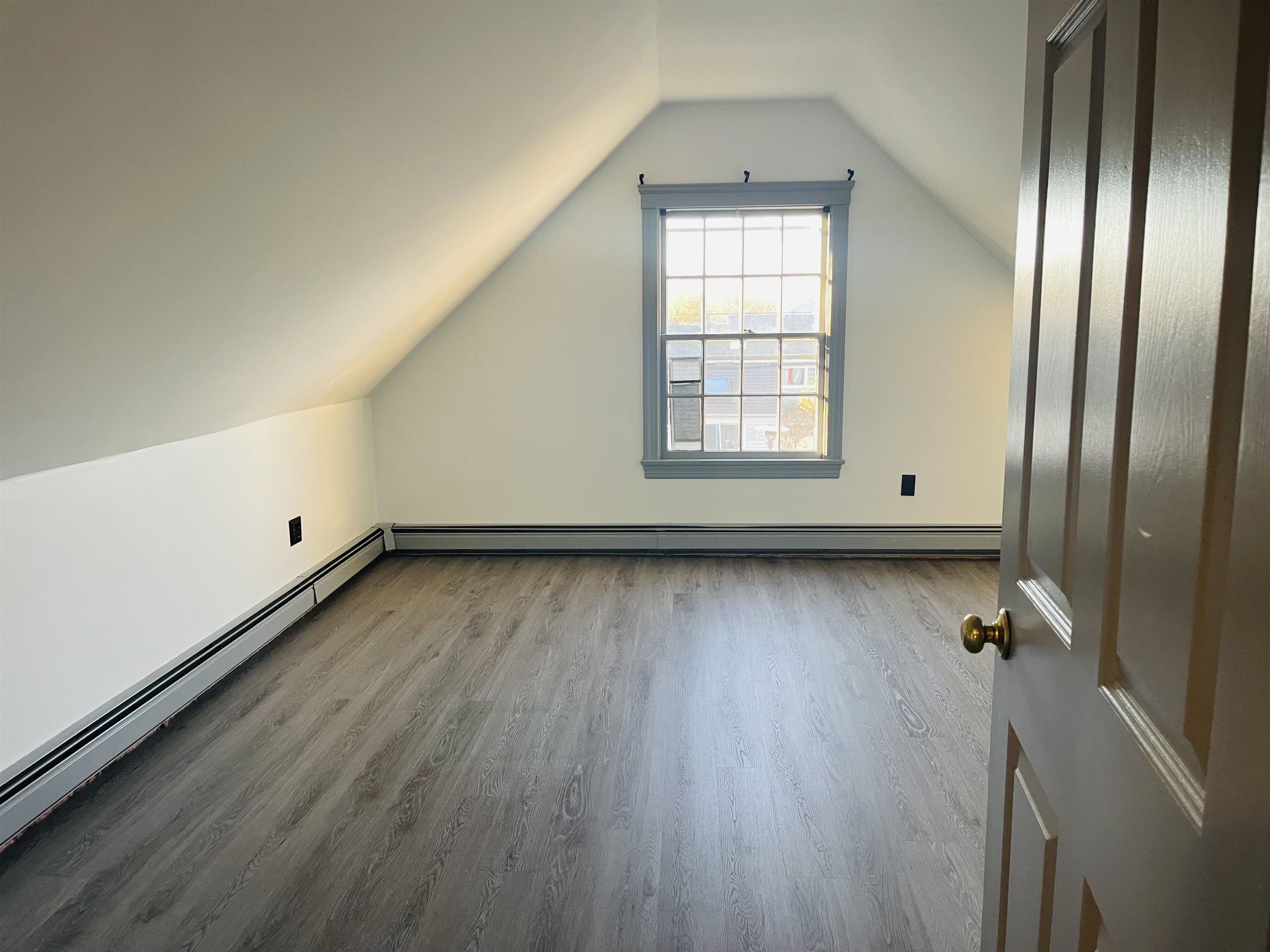 26 Leonard Street, Unit B Rochester, NH 03867 - Photo 3 of 8