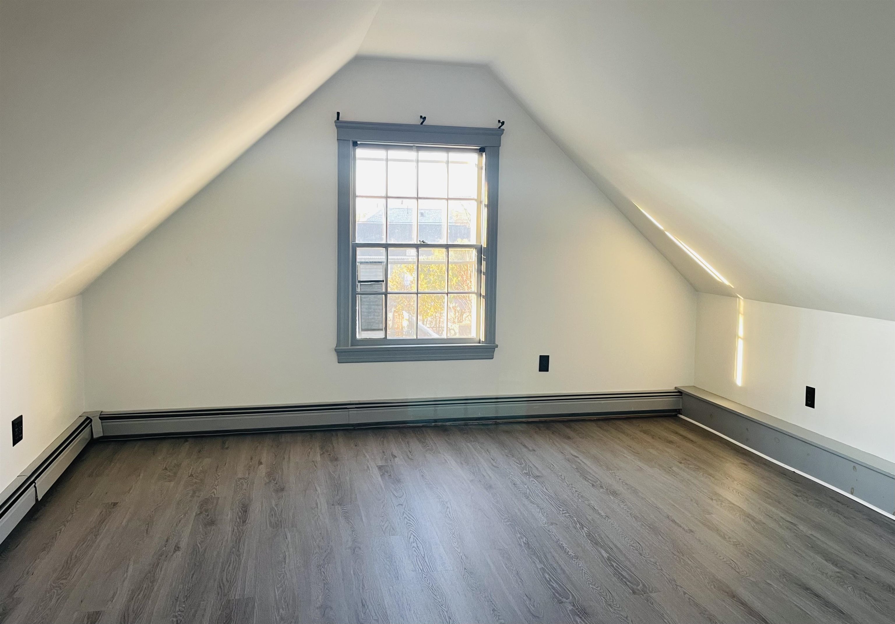26 Leonard Street, Unit B Rochester, NH 03867 - Photo 4 of 8