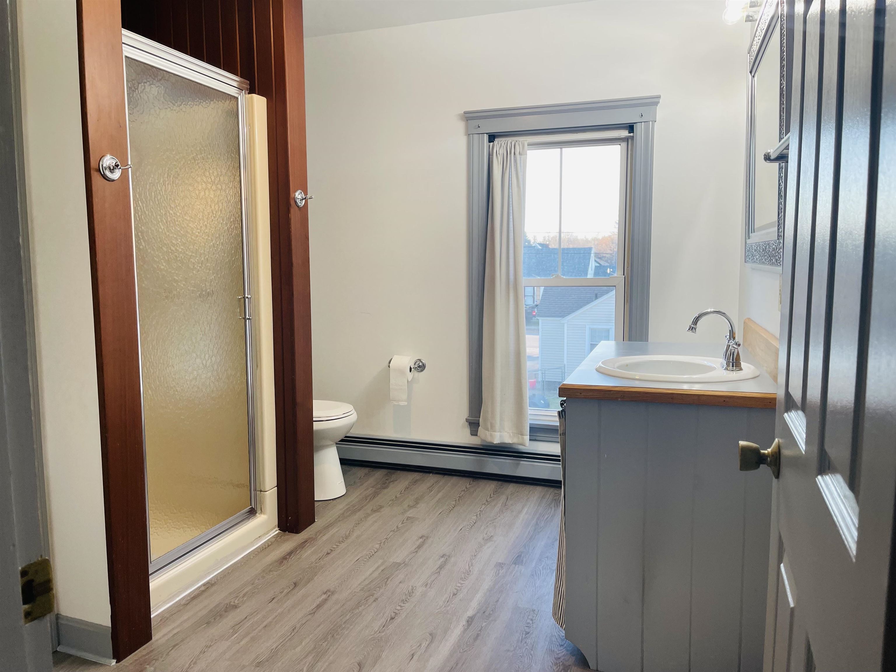 26 Leonard Street, Unit B Rochester, NH 03867 - Photo 7 of 8
