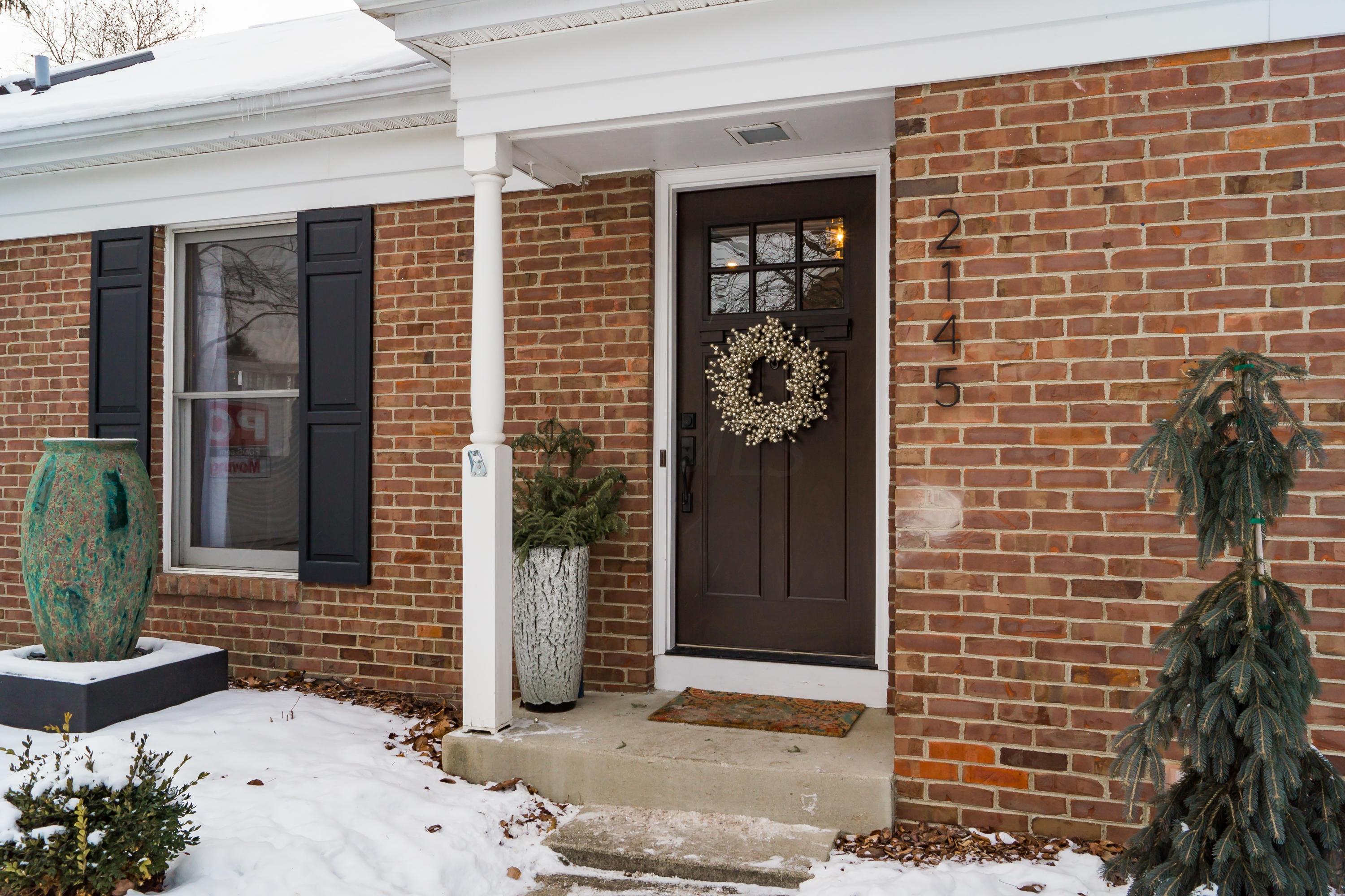 2145 Sandston Road Upper Arlington, OH 43220 - Photo 1 of 45 F 2145 Sandston093