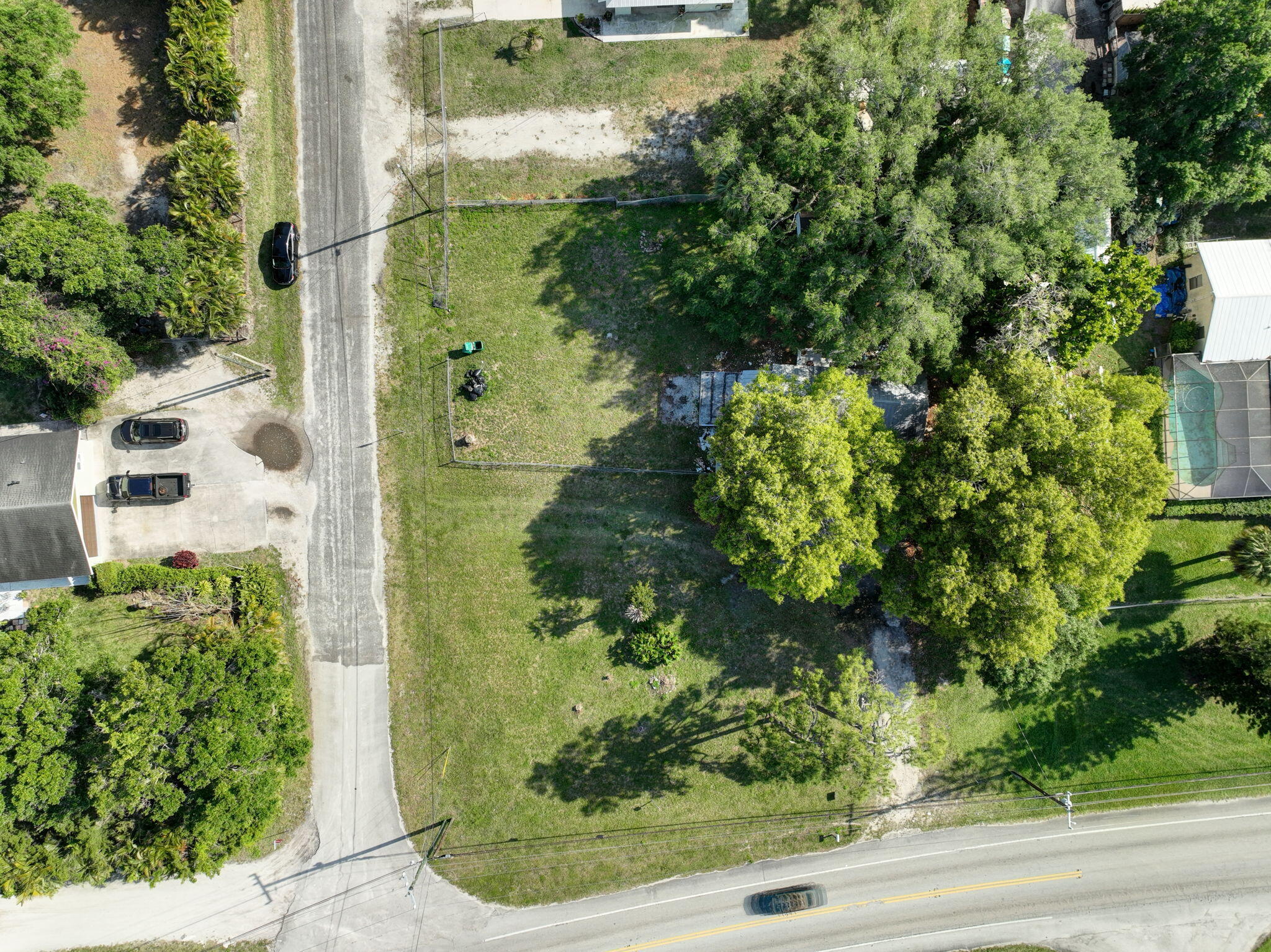 3539 Edwards Road Fort Pierce, FL 34981 - Photo 32 of 39 an aerial view of a residential houses with yard