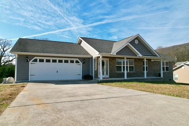 189 Foothills Drive Dayton, TN 37321 - Photo 2 of 18 a view of a house with a yard
