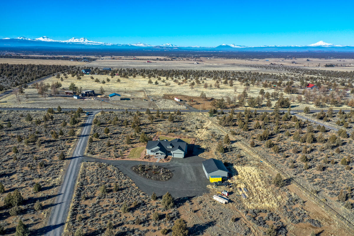 9280 Southwest Copley Road Powell Butte, OR 97753 - Photo 4 of 46 DJI_0214