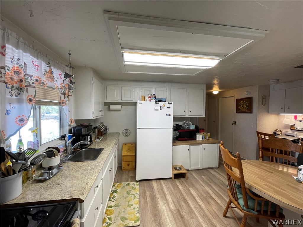 549 Mormon Flat Road Golden Valley, AZ 86413 - Photo 25 of 41 Kitchen