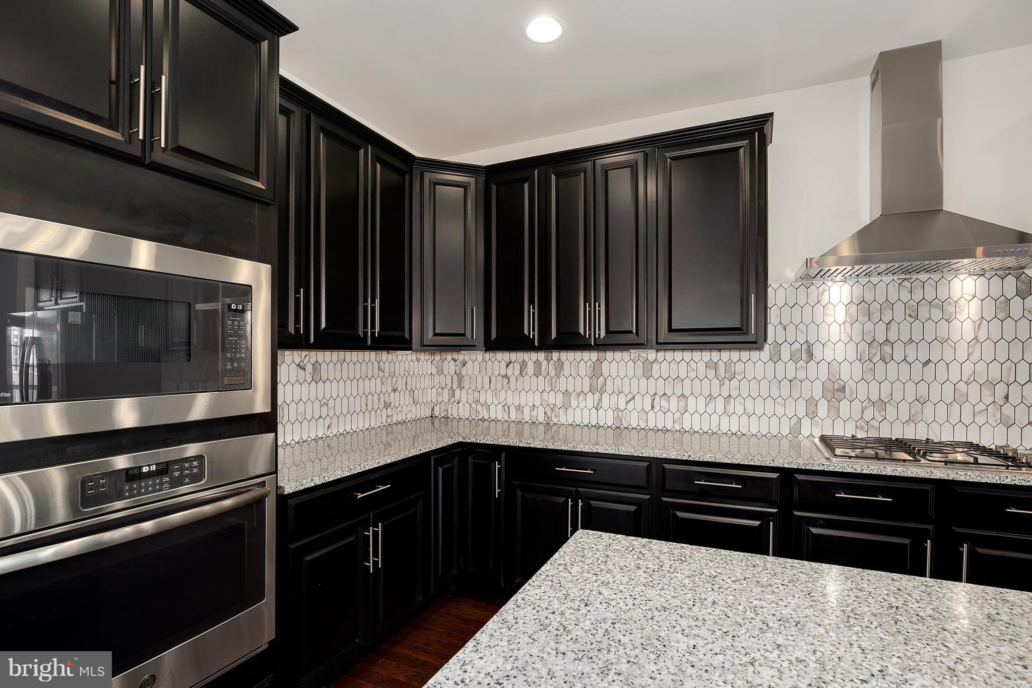 18 Wedge Way Baltimore, MD 21229 - Photo 14 of 30 Kitchen