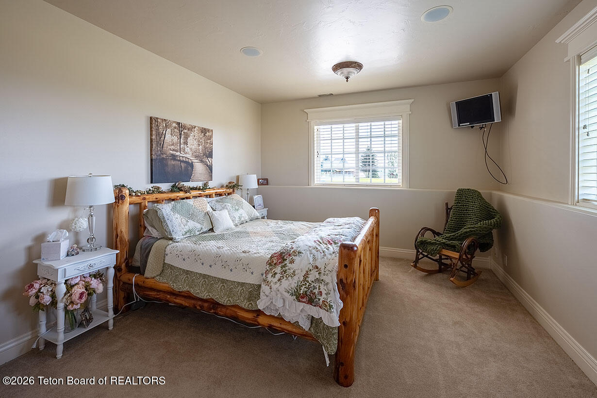 332 Alpine Way Star Valley Ranch, WY 83127 - Photo 34 of 47 Izatt int 3346